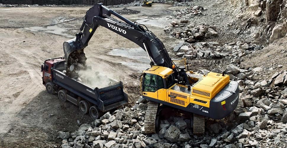 Choosing a Mini Excavator and Its Advantages